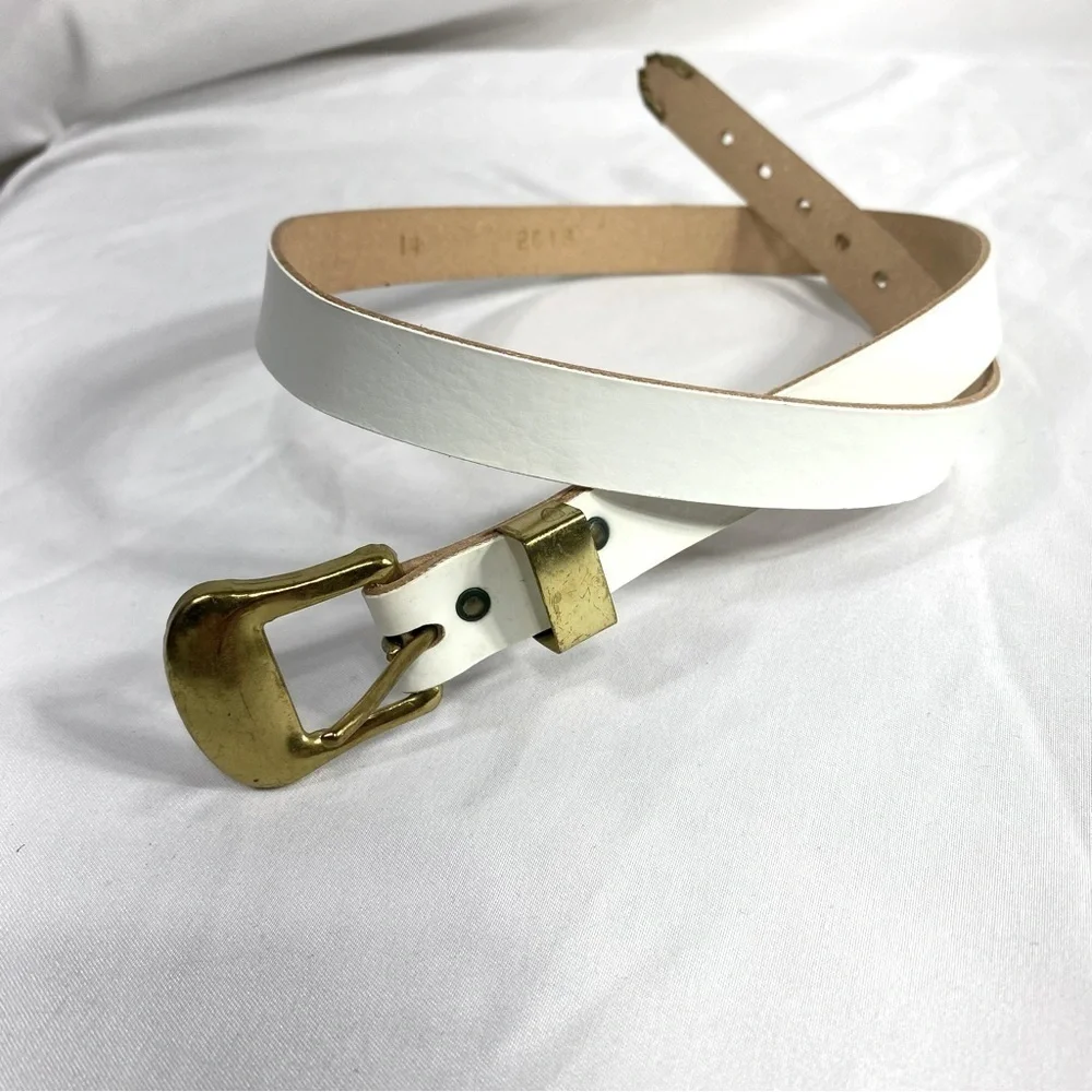 Kid’s White Belt w/Gold Buckle